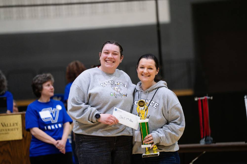 MSO 2025 Coaches with trophies